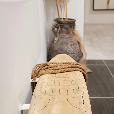 Casa Nabu Bohemian Lakeside Terraced Apartment. Krumpendorf